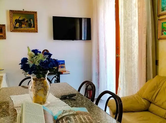 Апартаменты Francesca House *