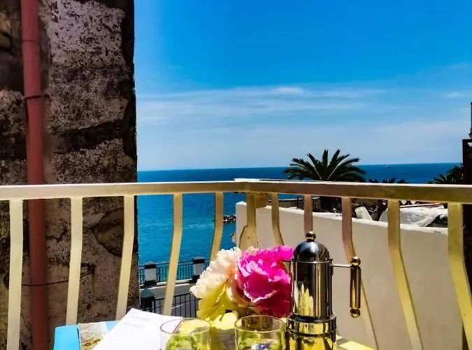 Francesca House Atrani